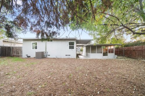 4765 Central Ave, Riverside CA  92506-2332 exterior