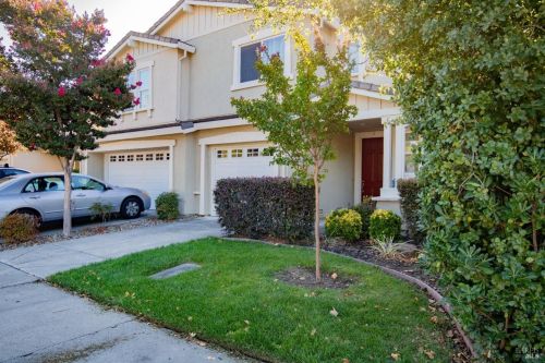 5099 Lakeshore Dr, Fairfield, CA 94534-4211