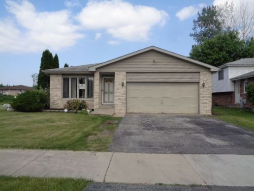 12501 Arbor Dr, Chicago, IL 60803-1092
