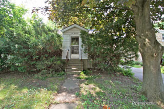 1059 Fairoaks Ave, Bannockburn, IL 60015-2938