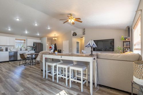4909 County Line Rd, Springfield OH  45502-8828 exterior