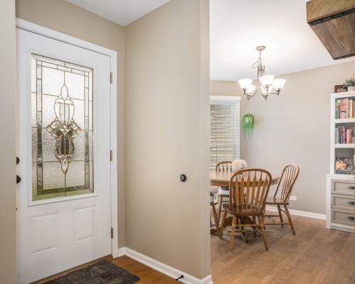 945 Breton Ct, Batavia, IL 60510-2488