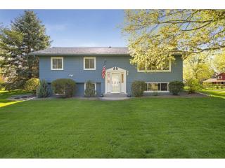 465 Weston Ln, Minneapolis, MN 55447-3657