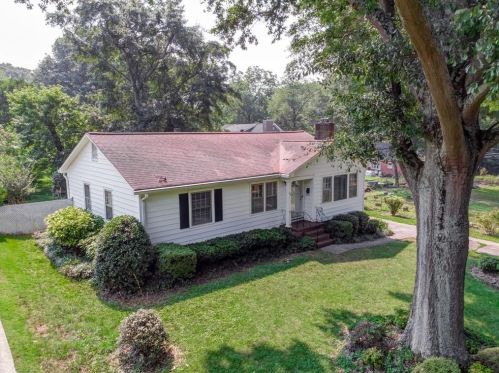 630 Etowah Dr, Marietta, GA 30060-1221
