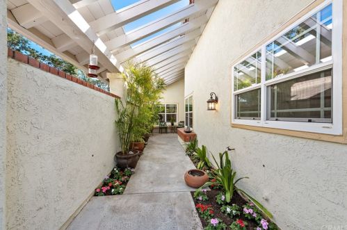 36 Sunlight, Irvine CA  92603-3724 exterior