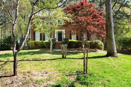 603 Victoria Downs Ct, Holly Springs, GA 30189-5409