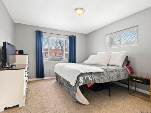 885 Quentin St, Denver CO  80011-6307 exterior