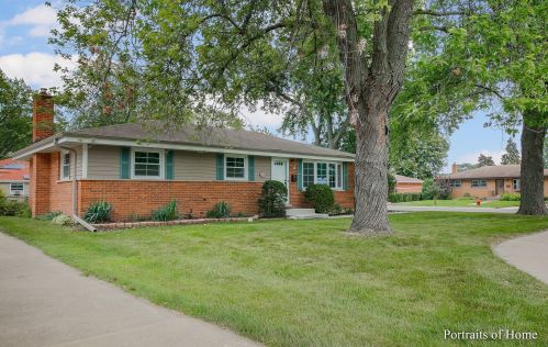 445 Emmerson Ave, Itasca, IL 60143-2212