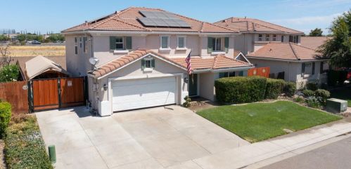 2355 Donatello St, Manteca, CA 95337-8402