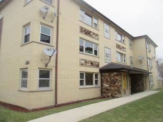 3143 Nashville Ave, Chicago, IL 60634-4923