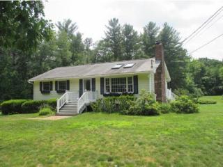 28 Morrison Rd, Windham, NH 03087-1217