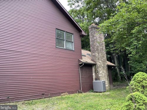 112 Bentley Ln, Lancaster PA  17603-6223 exterior