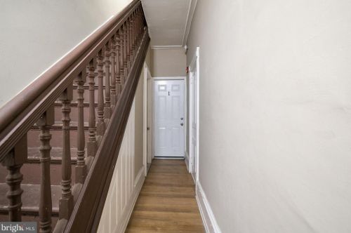 619 Chelten Ave, Philadelphia, PA 19126-3825