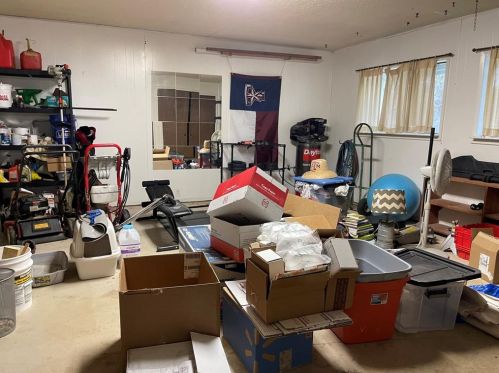 717 Kingsbridge Dr, Garland TX 75040-3515 exterior