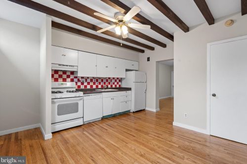 615 Lombard St, Philadelphia PA  19147-1416 exterior