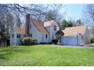 41 Butterfield Ln, Stratham, NH 03885-2302