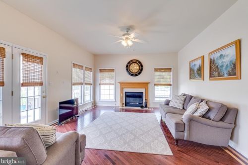 288 Fraser Ct, Charles Town WV  25414-5463 exterior