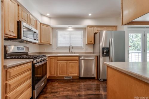 6909 Briarwood Dr, Englewood CO 80112-1160 exterior