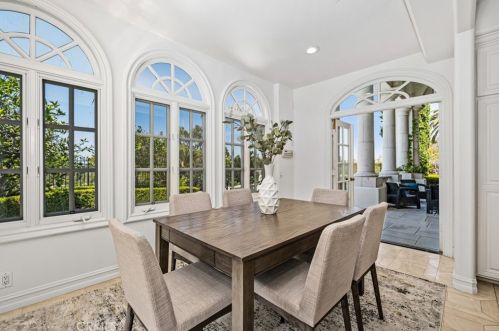 1 Charlotte, Irvine CA  92603-3448 exterior