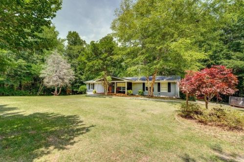 635 Mason Dr, Porterdale, GA 30014-4023