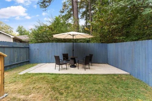 1609 Bridgeport Dr, Atlanta GA  30318-3331 exterior