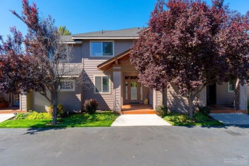 776 Golden Pheasant Dr, Eagle Crest, OR 97756-7324