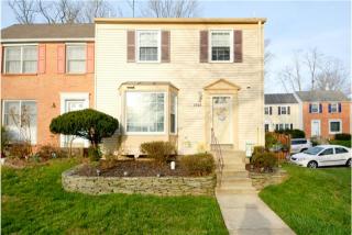 2928 Everleigh Way, Fairfax, VA 22031-2051