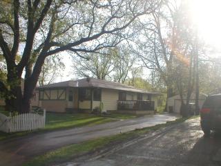 3221 Indiana Ave, Minneapolis MN  55422-3107 exterior