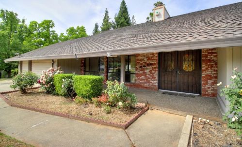 7010 Heritage Oak Ct, Citrus Heights, CA 95662-2724