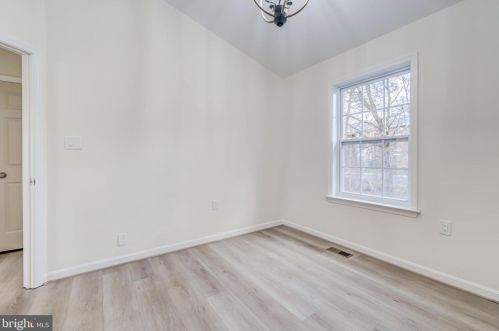 8527 Bauer Dr, Springfield VA  22152-2345 exterior