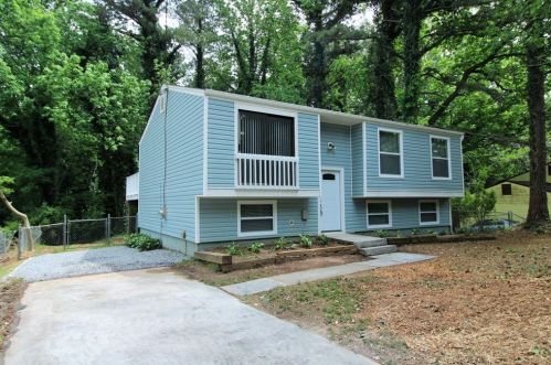 3036 Nelson Dr, Duluth GA  30096-3742 exterior