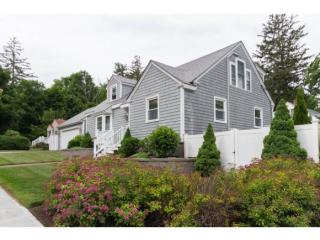 558 Union St, Portsmouth, NH 03801-5057