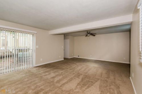 2871 Bretton Dr, Rex GA  30273-2014 exterior