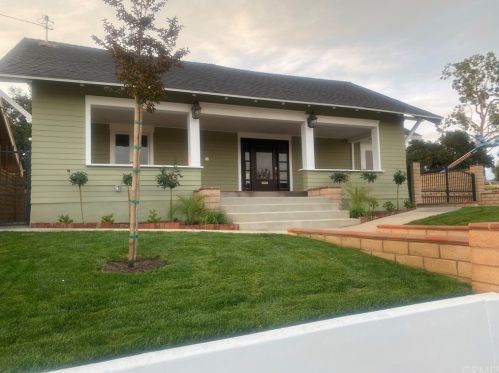 667 Puente St, Covina, CA 91723-2825