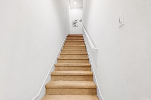 61 Nature, Irvine CA  92620-3827 exterior