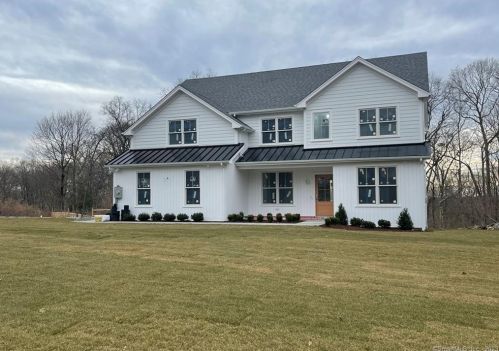 135 New Canaan Rd, Wilton, CT 06897-3314
