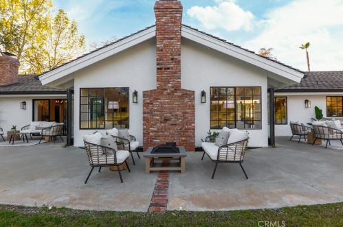 1232 Pleiades Dr, Vista CA  92084-6531 exterior