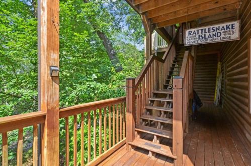 469 Moss Patch Trl, Big Canoe GA  30143-7867 exterior