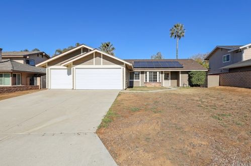 2233 Vista Ridge Cir, Norco, CA 92860-3733