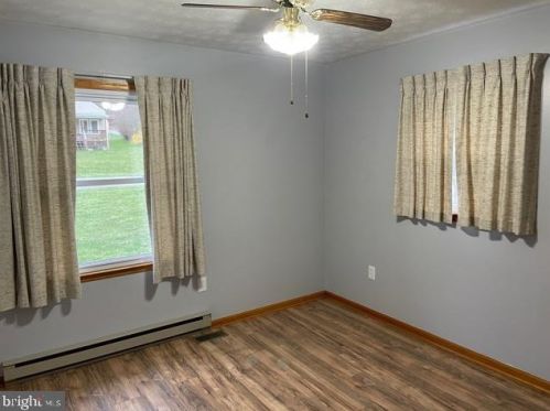 3392 Petersburg Pike, Franklin WV 26807-5635 exterior