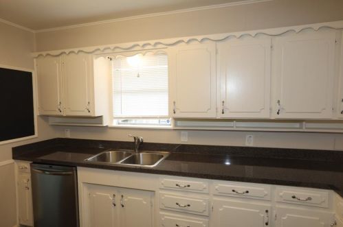 2005 Canton Dr, Fort Worth, TX 76112-3922