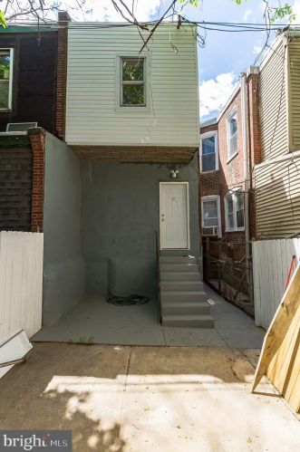 5215 10th St, Philadelphia PA  19141-4009 exterior