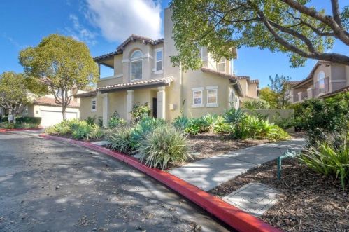 6124 Citracado Cir, Carlsbad CA  92009-2284 exterior