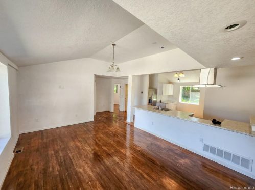 7010 44th Ave, Denver, CO 80033-4726