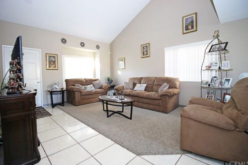 719 Driftwood Ave, Rialto, CA 92376-4708