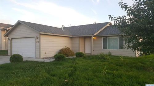 8712 Overland Ct, Pasco, WA 99301-6756