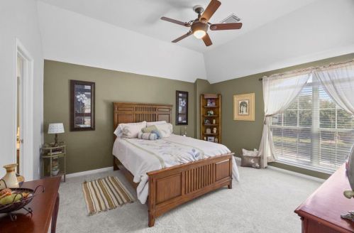 2127 Trinity Mnr Ln, Richmond TX  77469-7255 exterior