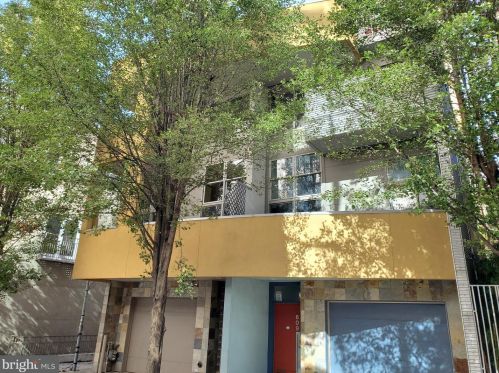 607 Clarion St, Philadelphia, PA 19147-1813