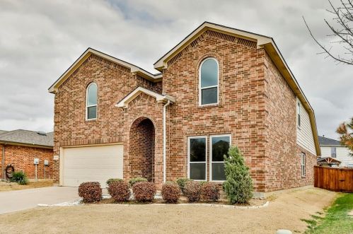 6636 Friendsway Dr, Fort Worth, TX 76137-7540