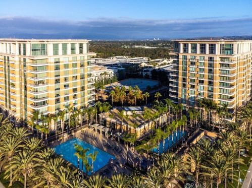 5082 Scholarship, Irvine CA  92612-5695 exterior